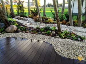 przy-odpowiednim-spadku-woda-z-tarasu-szybko-spływa-po-deszczu