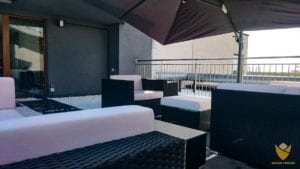 przyjemny cien na tarasie