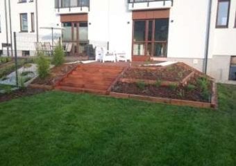 Taras z drewnianych bali – sosnowa góra